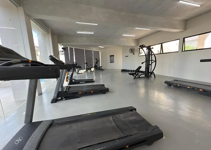 Apartment Escape Mactan, With Balcony, Near Airport & Beaches